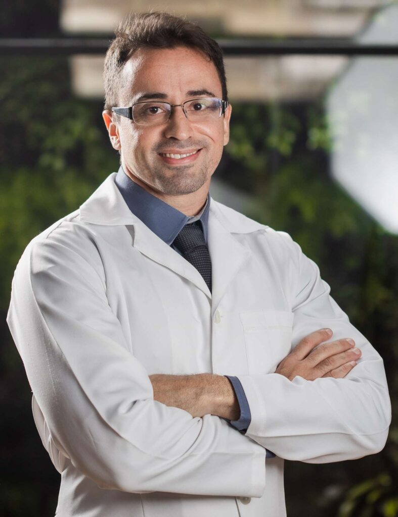 Dr. LUCAS CASERI - Autor de Ciência Anabólica