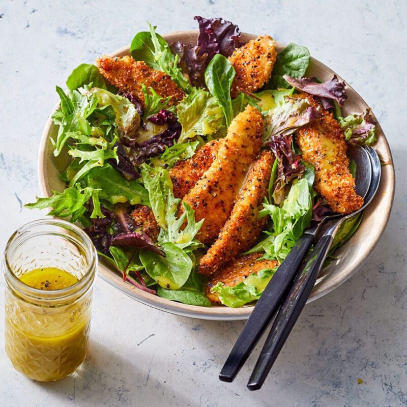 Receitas de frango caseiro com tudo tempero de bagel com salada